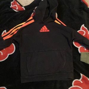 Black and yellow sweater